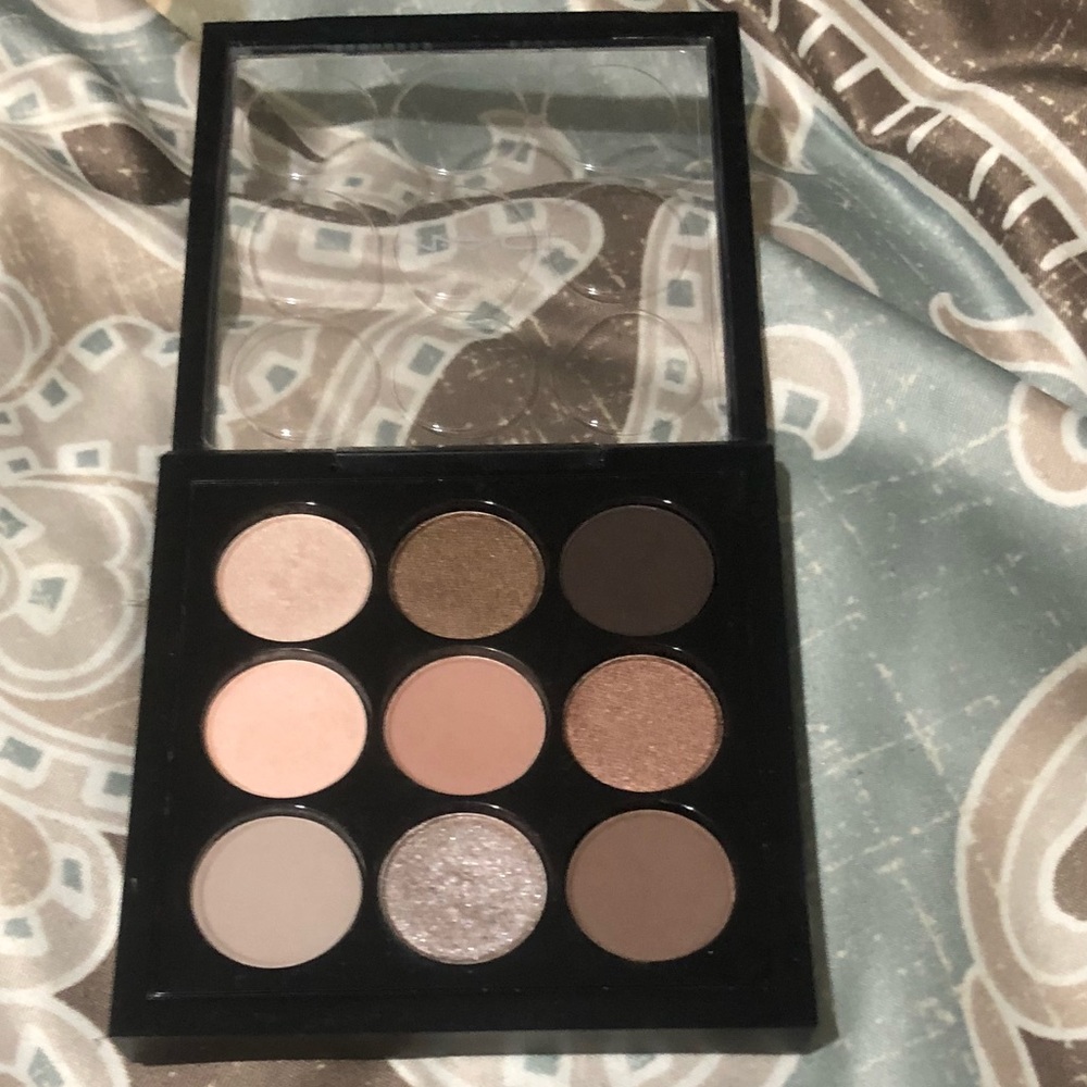 (SOLD) MAC Dusty Rose Eyeshadow